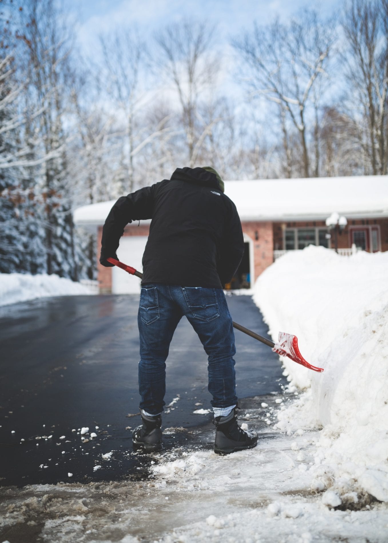 Tips for Reducing Damage to Driveway Cracking